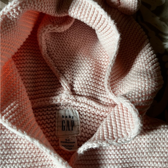 BABY GAP 0-3 M pink hooded sweater excellent condition - Picture 6 of 6